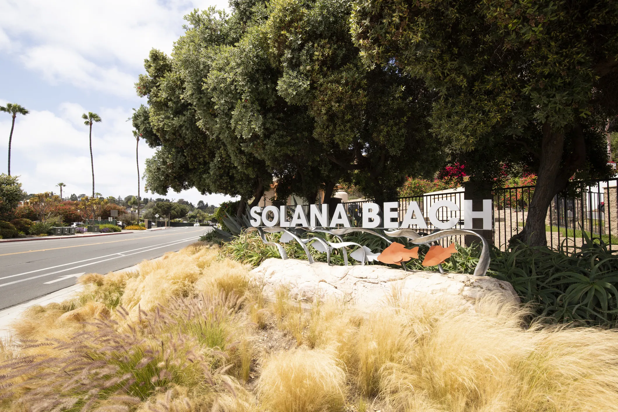 solana beach california welcome sign